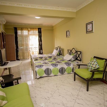 Grand Global Hotel Kampala Esterno foto
