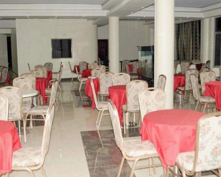 Grand Global Hotel Kampala Esterno foto