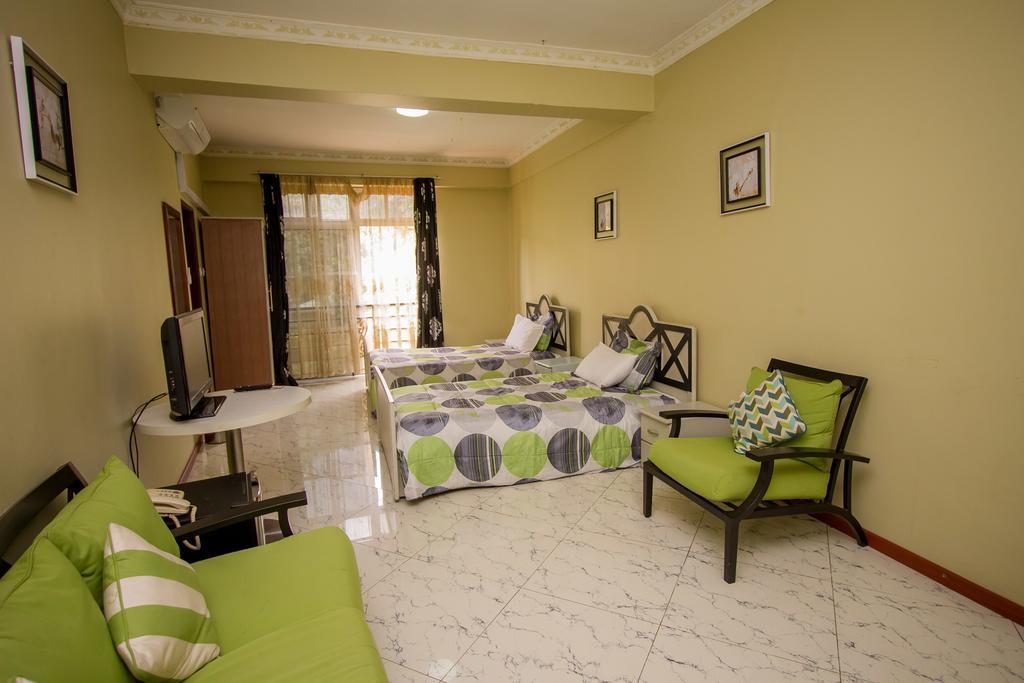 Grand Global Hotel Kampala Esterno foto