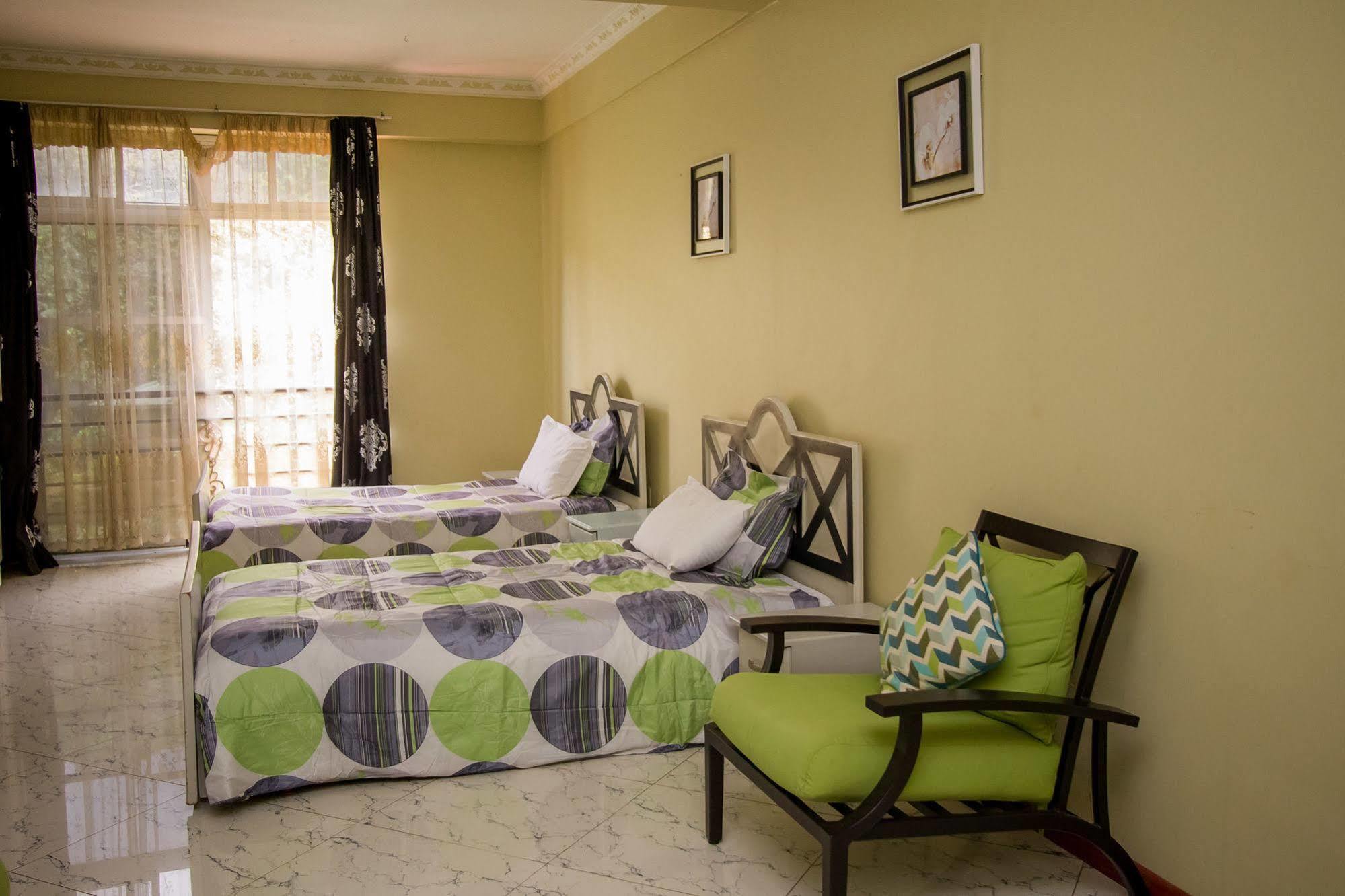 Grand Global Hotel Kampala Esterno foto