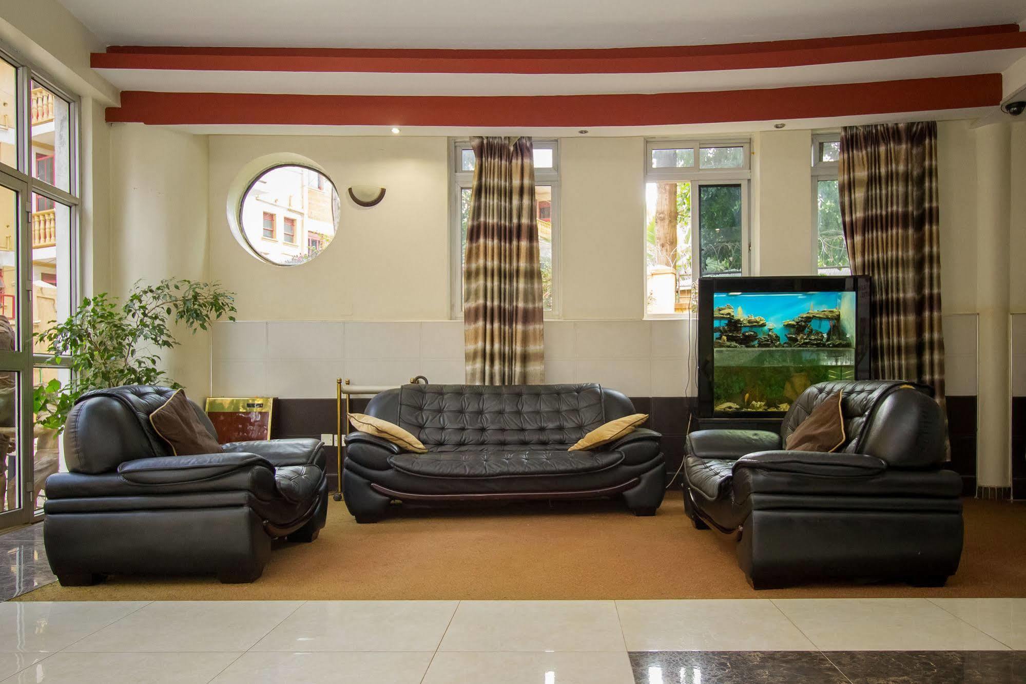 Grand Global Hotel Kampala Esterno foto
