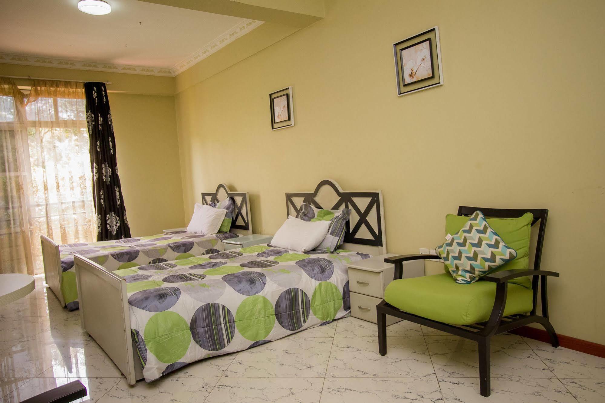 Grand Global Hotel Kampala Esterno foto