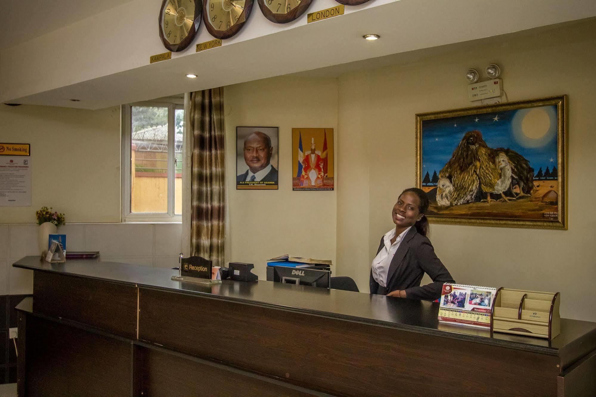 Grand Global Hotel Kampala Esterno foto