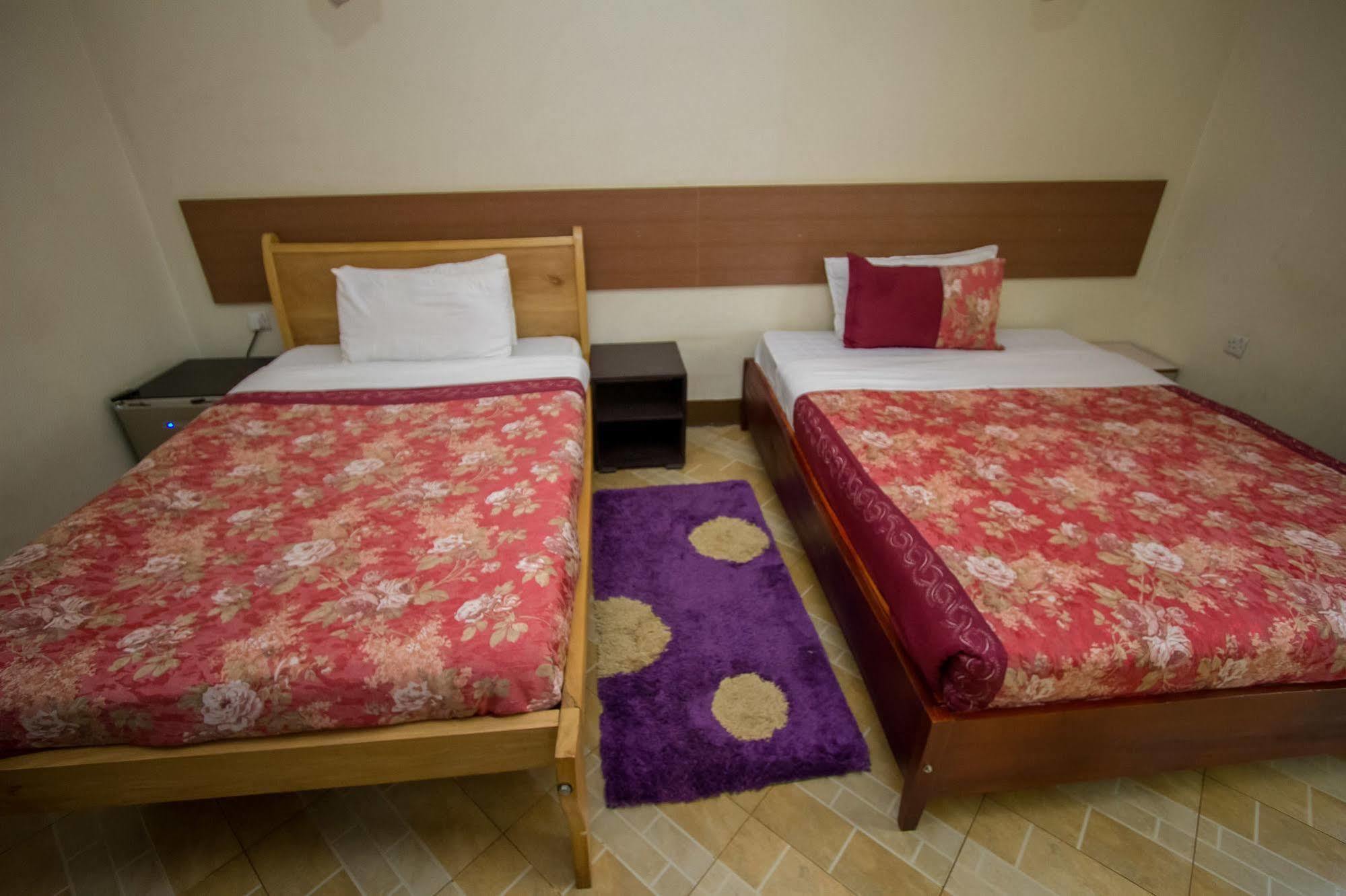 Grand Global Hotel Kampala Esterno foto